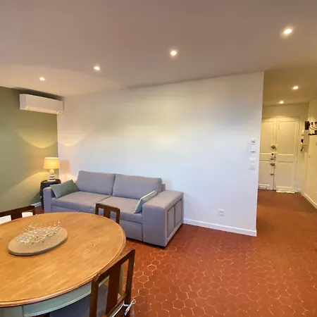 06cf Beautiful Renovated In Old Daire Antibes