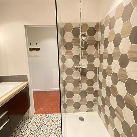 06cf Beautiful Renovated In Old شقة *